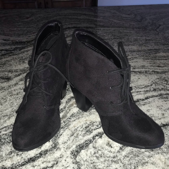 Y not Black Heeled Ankle Boots - Picture 2 of 9